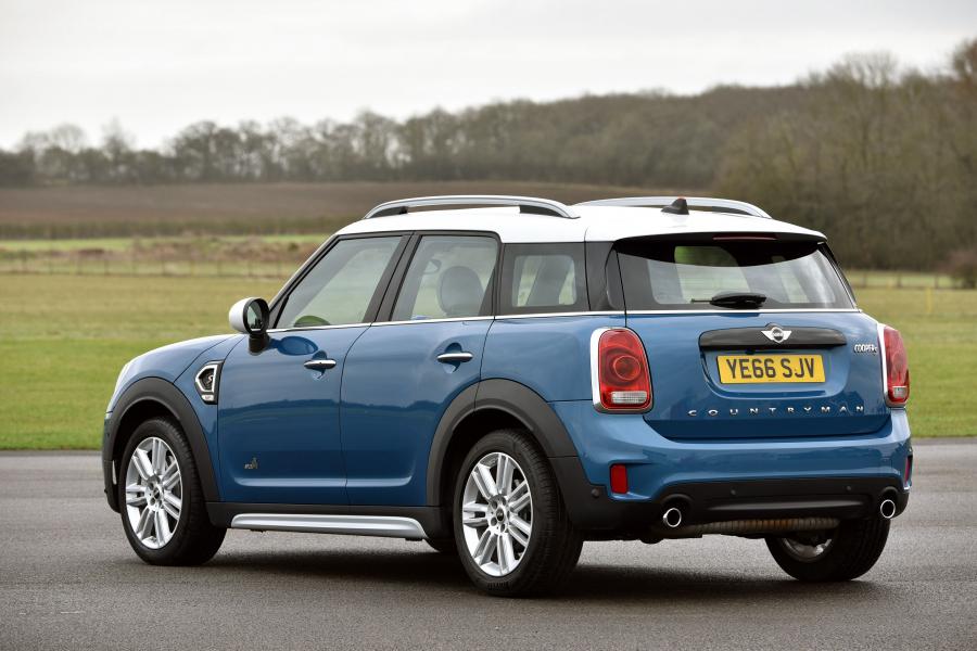  Mini Cooper S Countryman ALL4 2017 года  (UK) (фото 22 из 37)